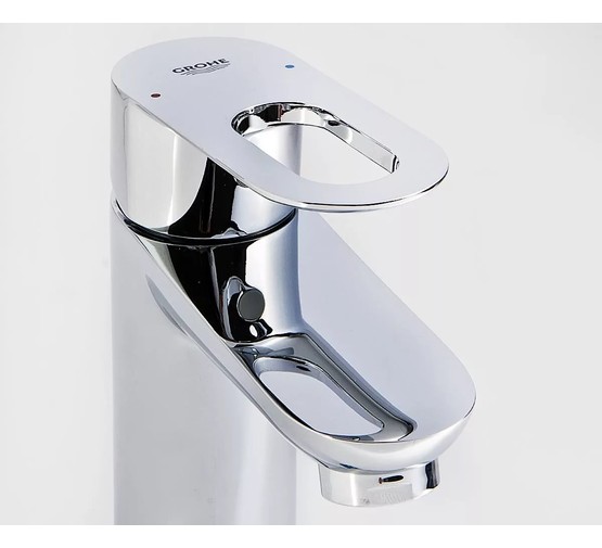 Смеситель для раковины Grohe BauLoop 32856000