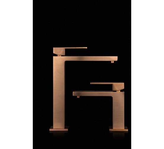 Смеситель для раковины Boheme Qubic медь брашированная