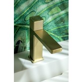 Смеситель для раковины Boheme Quaq золото матовое