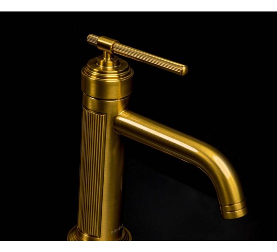 Смеситель для раковины Boheme Eterna бронза 