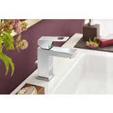 Смеситель для раковины Grohe Eurocube  23127000 с донным клапаном