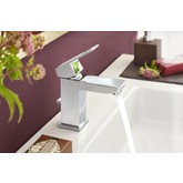 Смеситель для раковины Grohe Eurocube  23127000 с донным клапаном